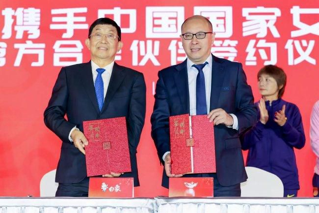 MV上线 A-lin歌唱爱与幸福2179人看过 《天才游戏》曝预告 彭昱畅丁禹兮化身纯恨宿敌2744人看过 《纯真年代的爱情》研讨会 孙千王天辰忆拍摄往3232人看过 新闻首页 电影新闻首页 明星新闻 华语 海外 成龙、梁朝伟、小贝、李栋旭等观战NBA中国赛 日前，25-26赛季NBA季前赛在中国澳门举行，成龙、梁朝伟 、刘嘉玲、任达华、大卫·贝克汉姆、林书豪、李小鹏、李栋旭、刘宪华、杜华、李汶翰等到场观.Disney+剧集《诉讼女王》（All\'s Fair）在化学之家举行首映礼。